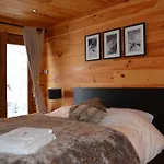 Boutique Alpine With Panoramic Views
