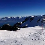 Шале Boutique Alpine With Panoramic Views