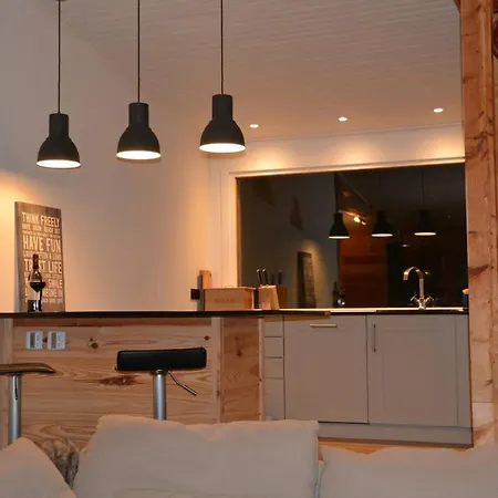 Boutique Alpine With Panoramic Views 샬레
